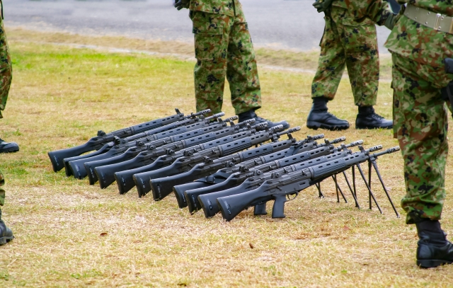 並べられた89式小銃