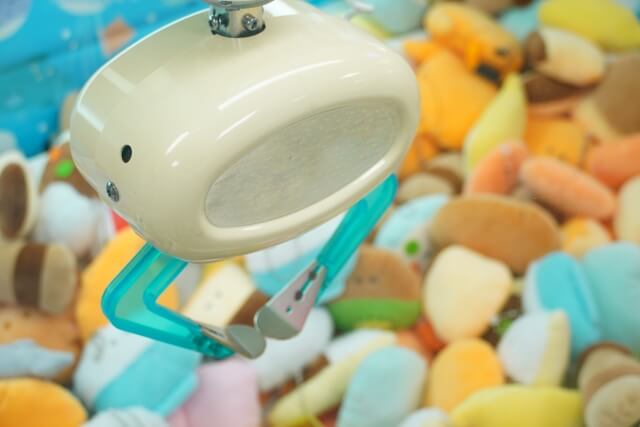 キャラクター商品が入ったクレーンゲーム